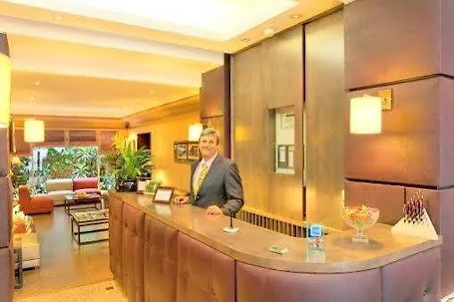 Elysées Hotel