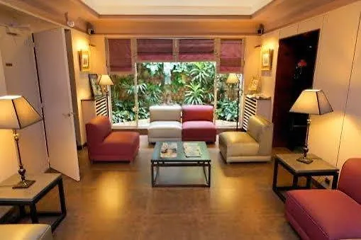 Elysees Hotel