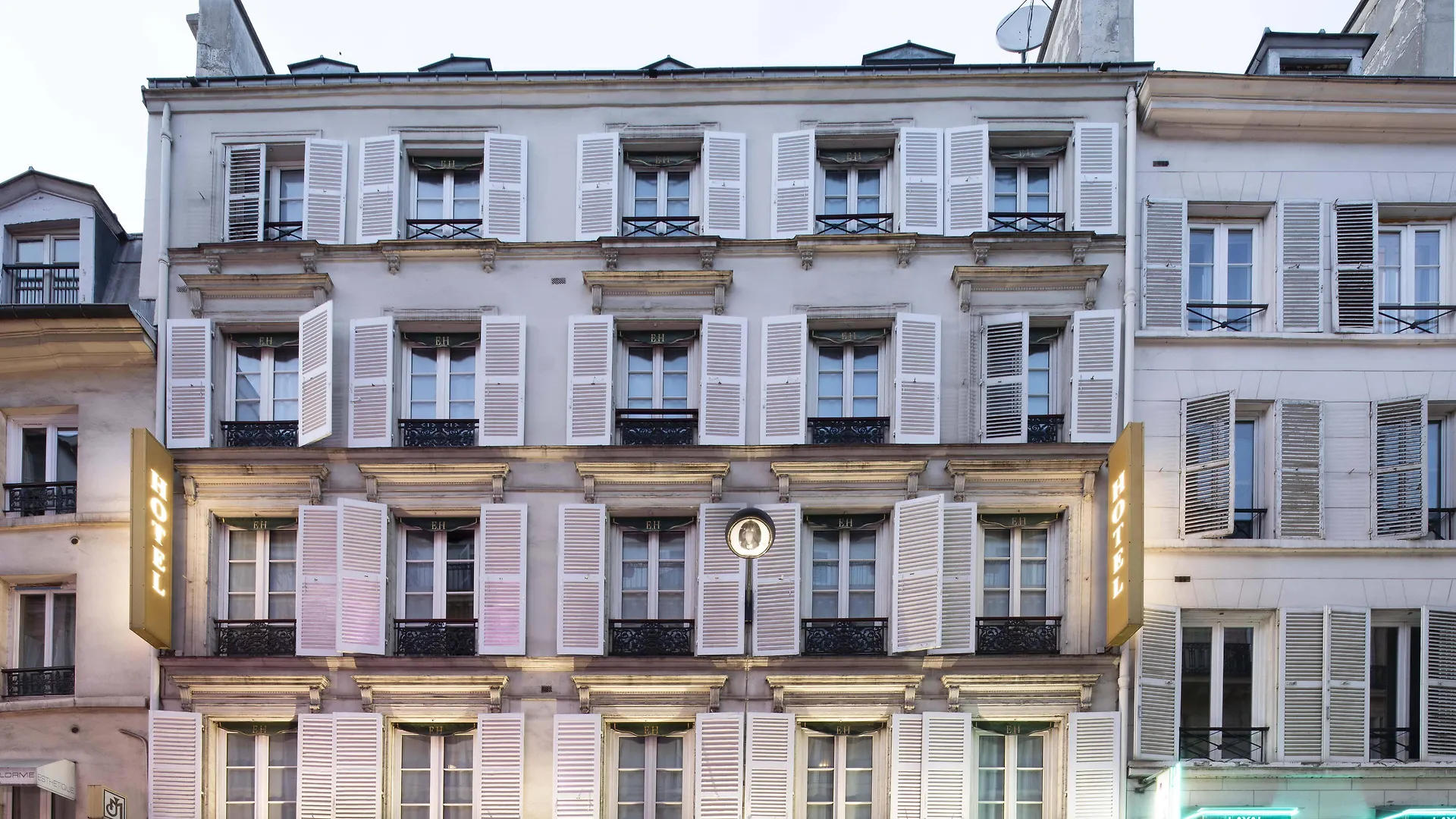 Elysees Hotel