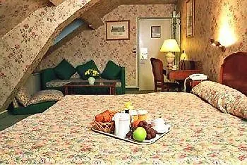 Elysées Hotel