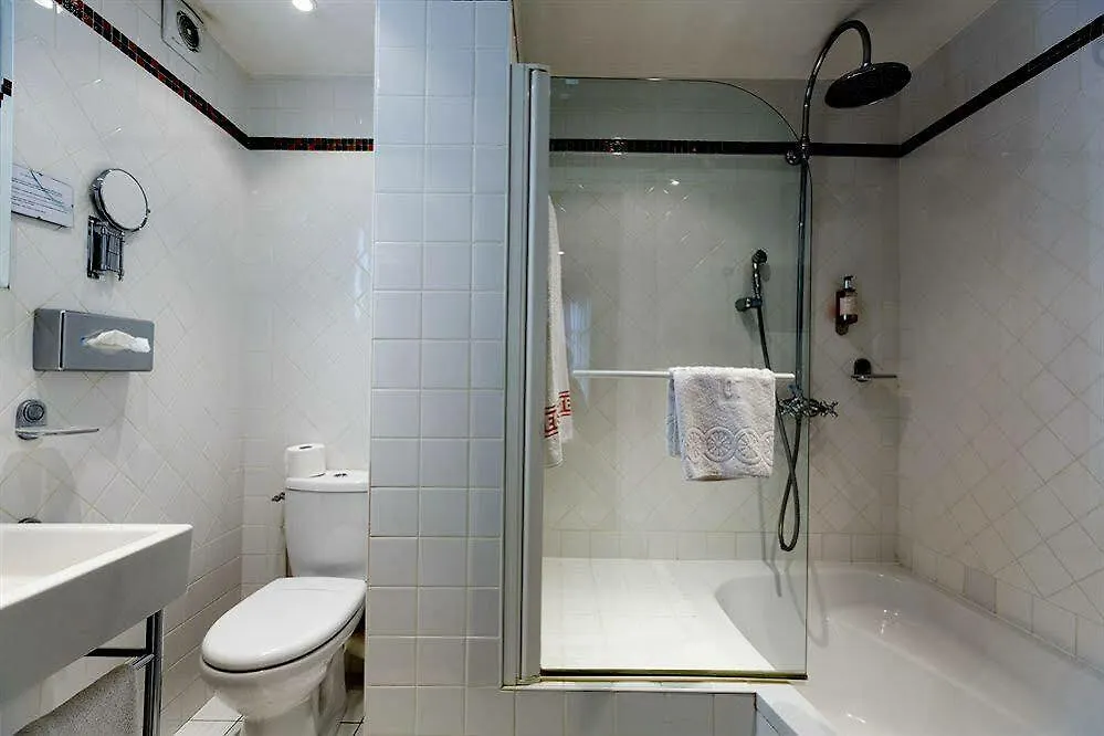 Hotel Elysees Paris